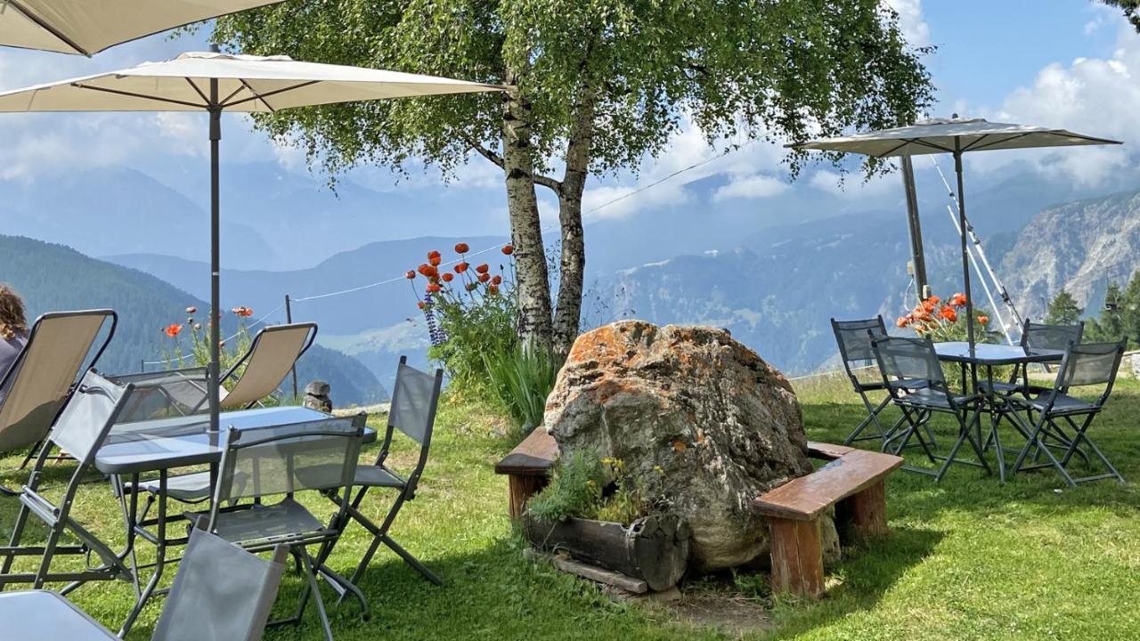 Locanda Ristorante Bar Del Lago Chamois Luaran gambar